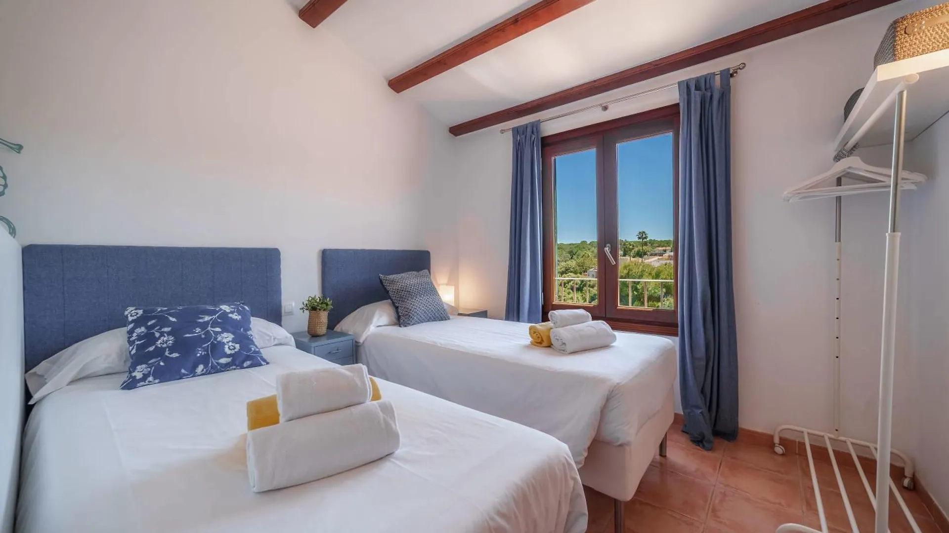 Casa Goldi By Mallorca Villa Selection Cala Romantica  Holiday home